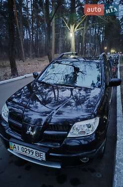 Внедорожник / Кроссовер Mitsubishi Outlander 2007 в 
