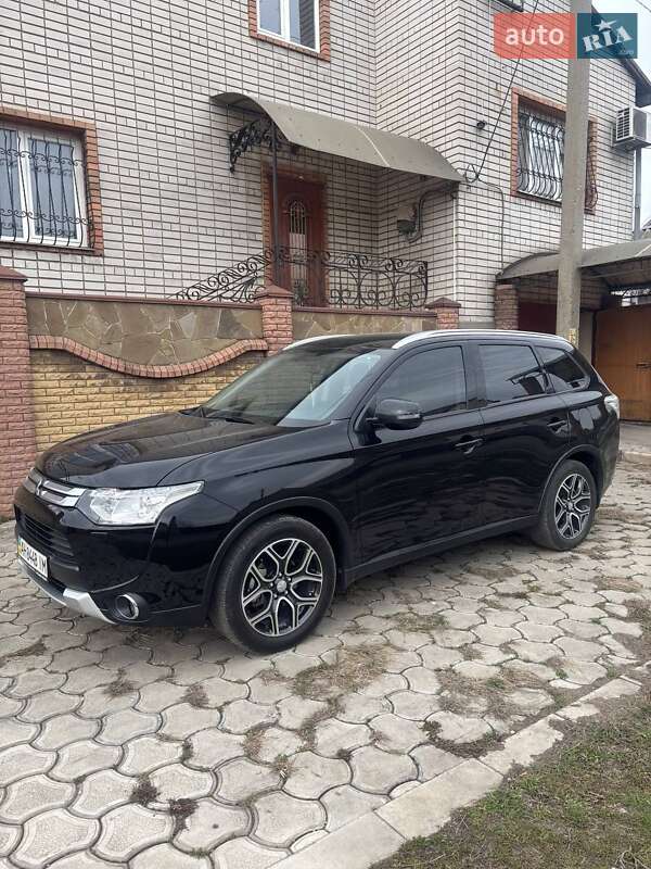 Mitsubishi Outlander 2014