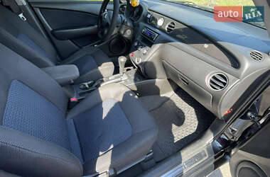 Внедорожник / Кроссовер Mitsubishi Outlander 2008 в 