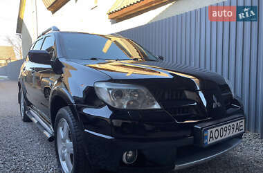 Позашляховик / Кросовер Mitsubishi Outlander 2006 в 