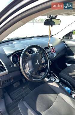Внедорожник / Кроссовер Mitsubishi Outlander 2008 в 