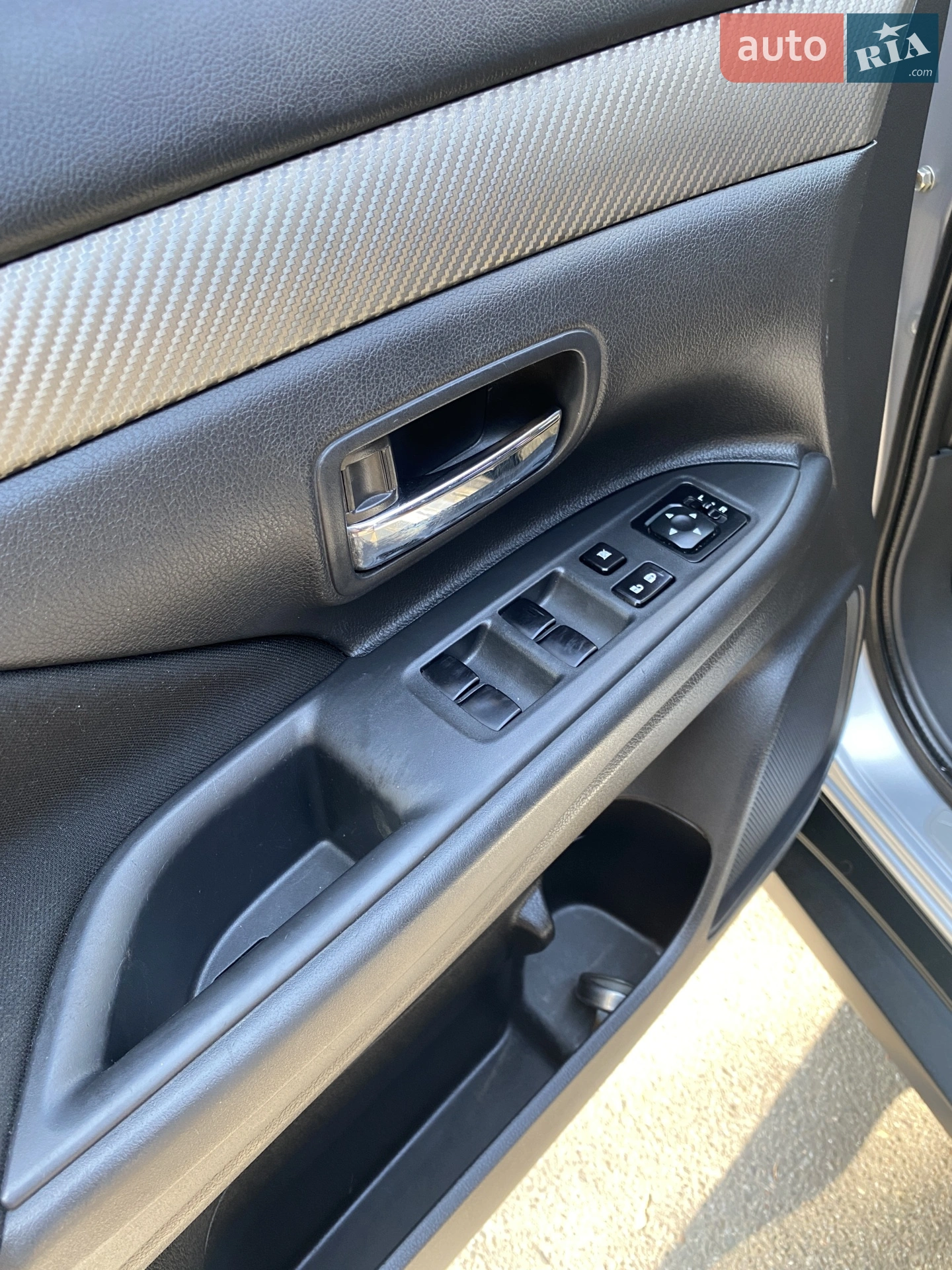 2013 Mitsubishi Outlander - мініатюра 24