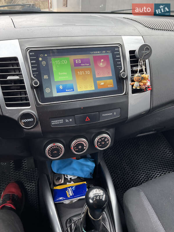 Внедорожник / Кроссовер Mitsubishi Outlander 2009 в Тернополе фото 23 Внедорожник / Кроссовер Mitsubishi Outlander 2009 в Тернополе