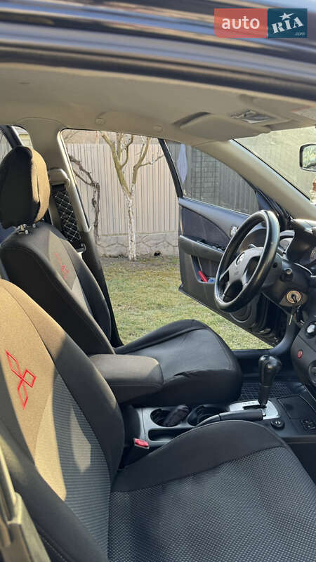 Внедорожник / Кроссовер Mitsubishi Outlander 2007 в Черновцах фото 31 Внедорожник / Кроссовер Mitsubishi Outlander 2007 в Черновцах