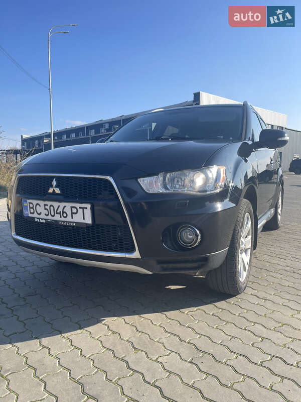 Внедорожник / Кроссовер Mitsubishi Outlander 2009 в Стрые