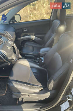 Внедорожник / Кроссовер Mitsubishi Outlander 2009 в 