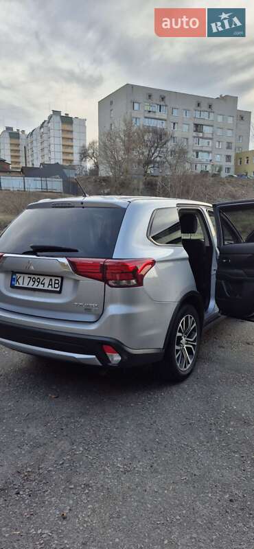 Внедорожник / Кроссовер Mitsubishi Outlander 2015 в Белой Церкви фото 21 Внедорожник / Кроссовер Mitsubishi Outlander 2015 в Белой Церкви