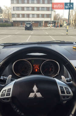 Внедорожник / Кроссовер Mitsubishi Outlander 2008 в 