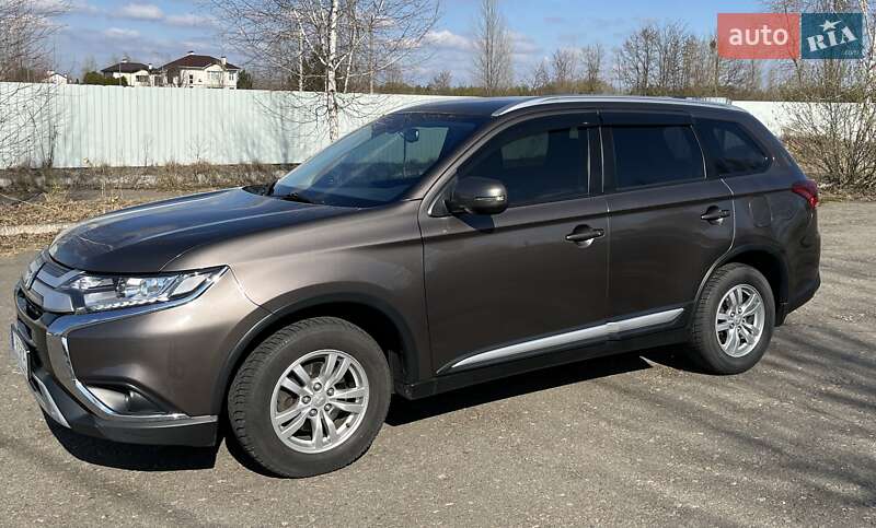 Mitsubishi Outlander 2018