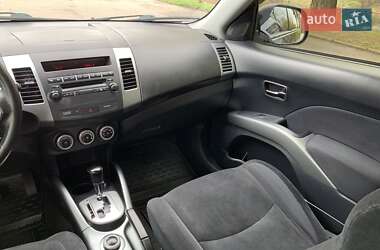 Позашляховик / Кросовер Mitsubishi Outlander 2008 в 