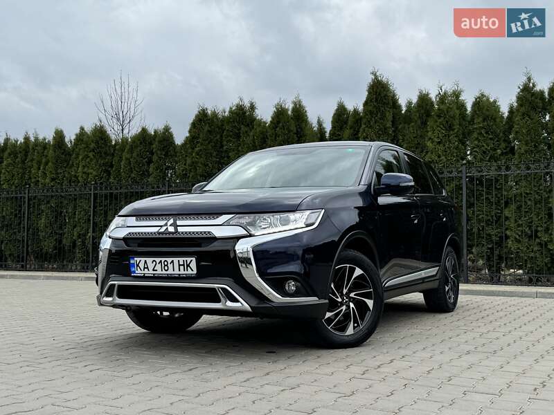Позашляховик / Кросовер Mitsubishi Outlander 2021 в Одесі