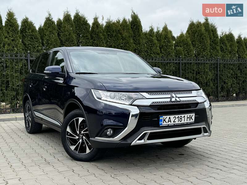 Позашляховик / Кросовер Mitsubishi Outlander 2021 в Одесі