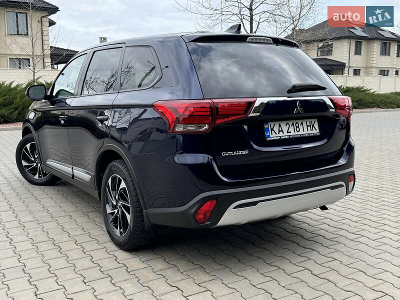 Позашляховик / Кросовер Mitsubishi Outlander 2021 в Одесі