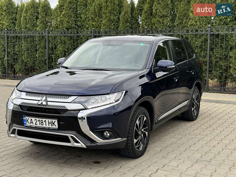 Позашляховик / Кросовер Mitsubishi Outlander 2021 в Одесі