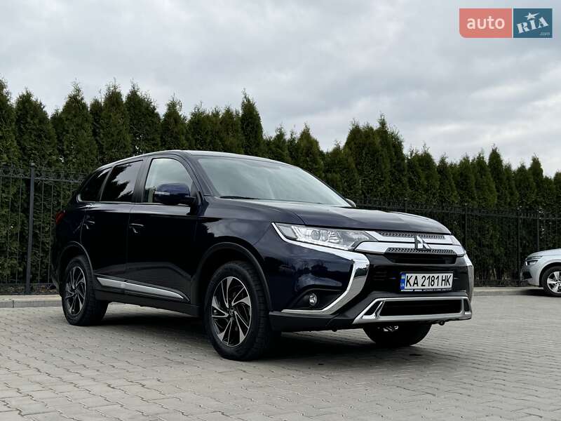 Позашляховик / Кросовер Mitsubishi Outlander 2021 в Одесі