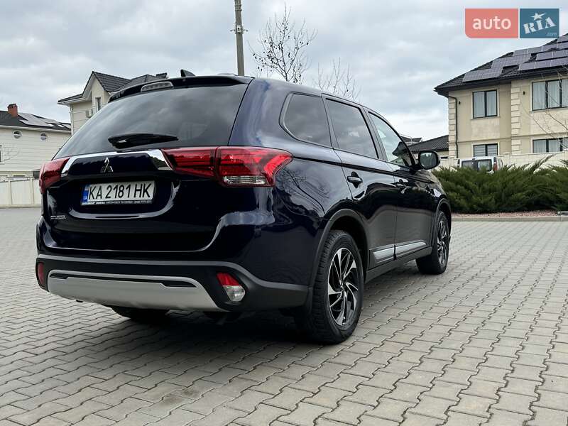 Позашляховик / Кросовер Mitsubishi Outlander 2021 в Одесі