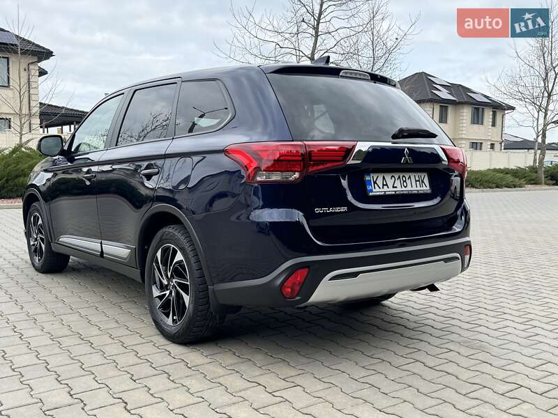 Позашляховик / Кросовер Mitsubishi Outlander 2021 в Одесі