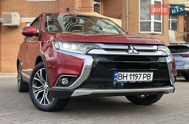 Позашляховик / Кросовер Mitsubishi Outlander 2018 в Одесі