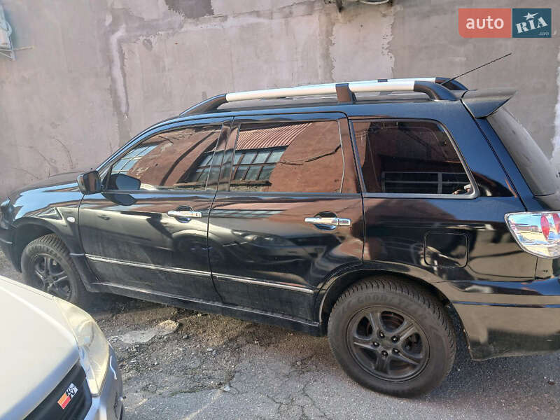 Позашляховик / Кросовер Mitsubishi Outlander 2004 в Білій Церкві