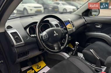 Внедорожник / Кроссовер Mitsubishi Outlander 2007 в 