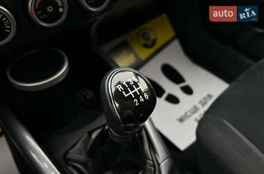 Внедорожник / Кроссовер Mitsubishi Outlander 2007 в 