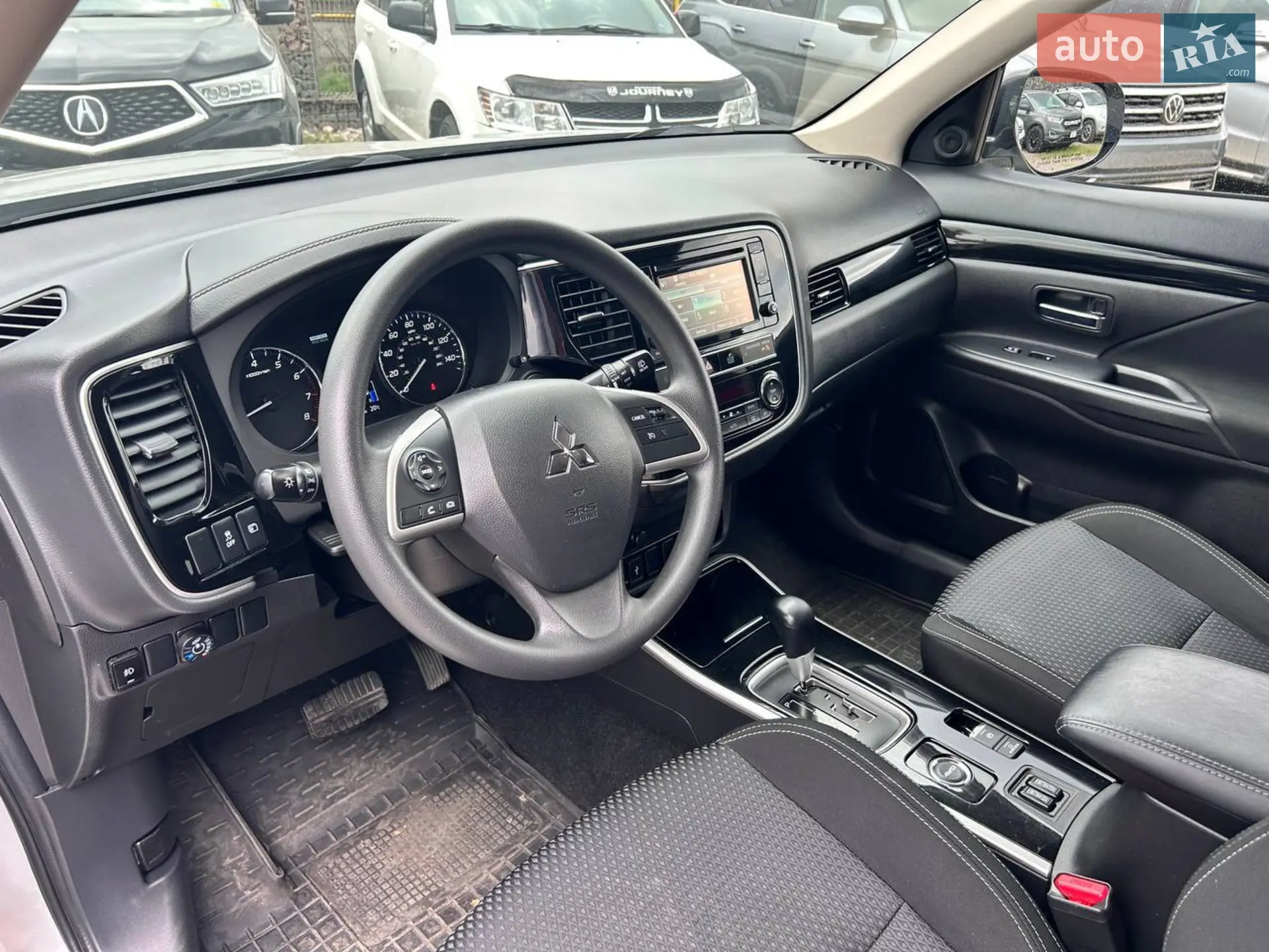 2018 Mitsubishi Outlander - мініатюра 14