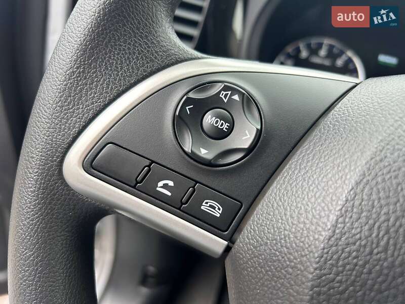 Позашляховик / Кросовер Mitsubishi Outlander 2018 в Одесі