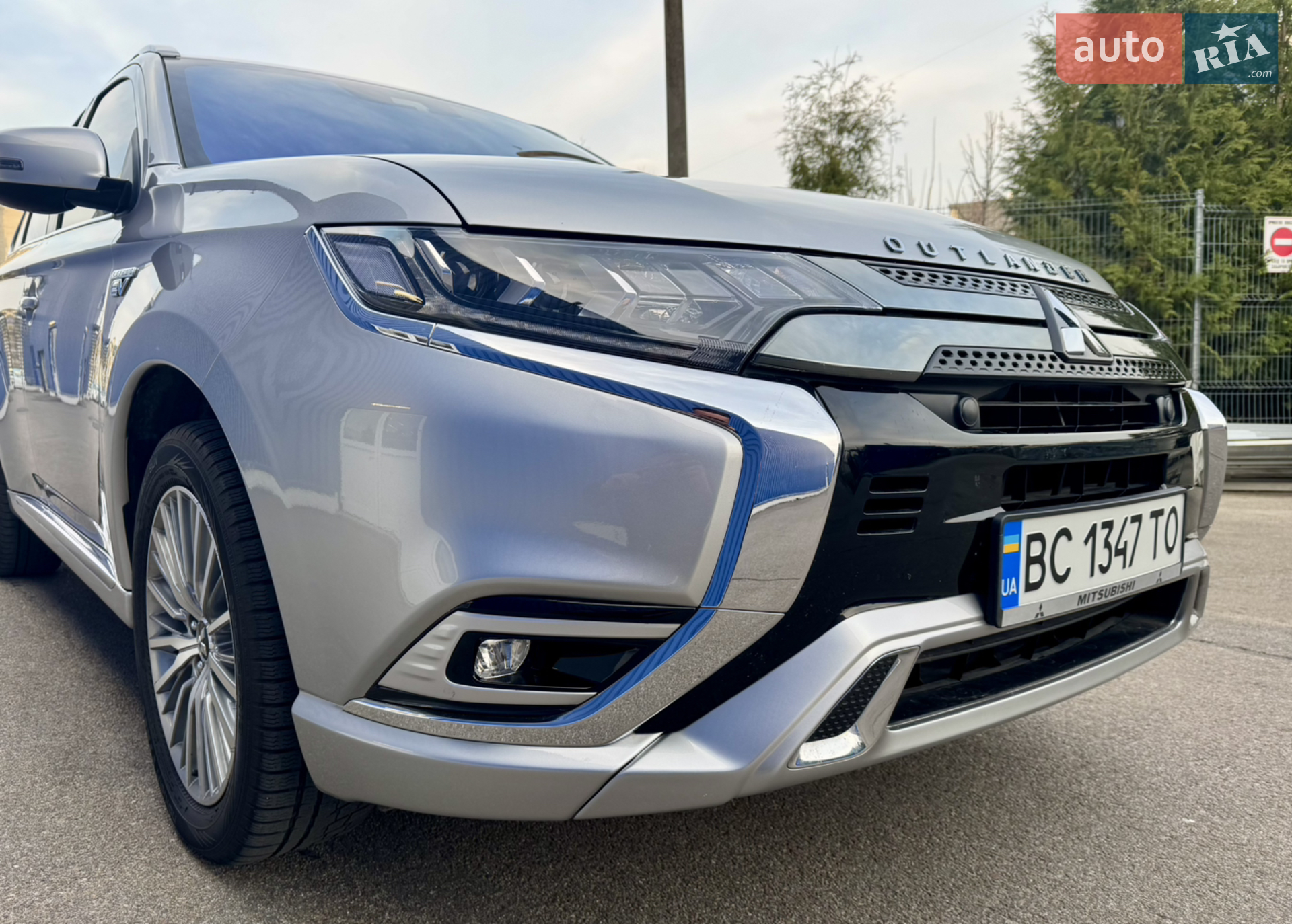 2020 Mitsubishi Outlander - мініатюра 5