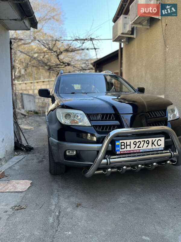 Mitsubishi Outlander 2004