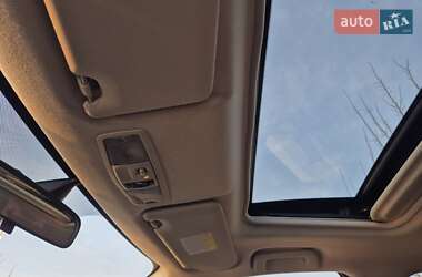 Внедорожник / Кроссовер Mitsubishi Outlander 2012 в 