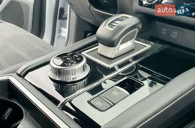 Внедорожник / Кроссовер Mitsubishi Outlander 2022 в 