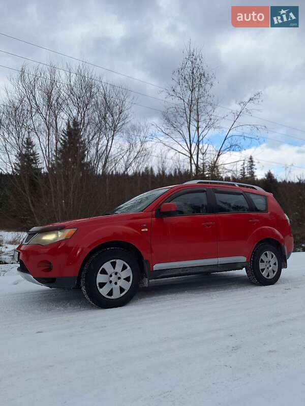 Позашляховик / Кросовер Mitsubishi Outlander 2007 в Києві