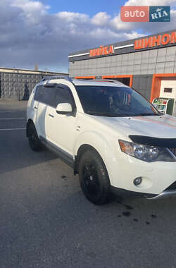 Позашляховик / Кросовер Mitsubishi Outlander 2008 в 