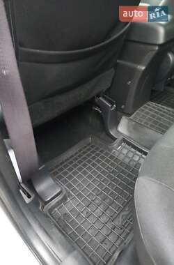Внедорожник / Кроссовер Mitsubishi Outlander 2013 в 