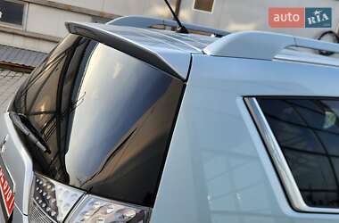 Позашляховик / Кросовер Mitsubishi Outlander 2011 в 
