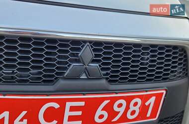 Позашляховик / Кросовер Mitsubishi Outlander 2011 в 
