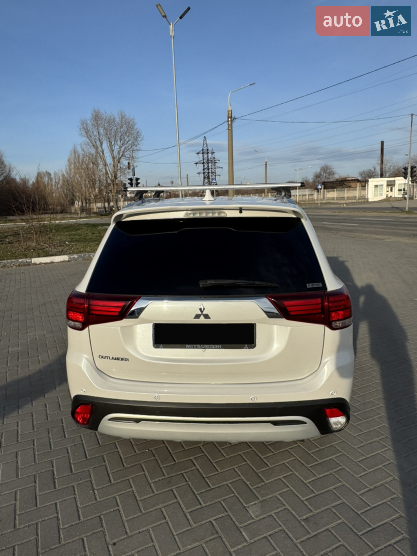 2020 Mitsubishi Outlander - мініатюра 3