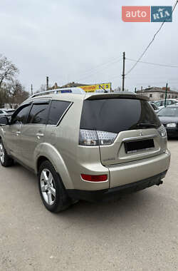 Позашляховик / Кросовер Mitsubishi Outlander 2008 в 