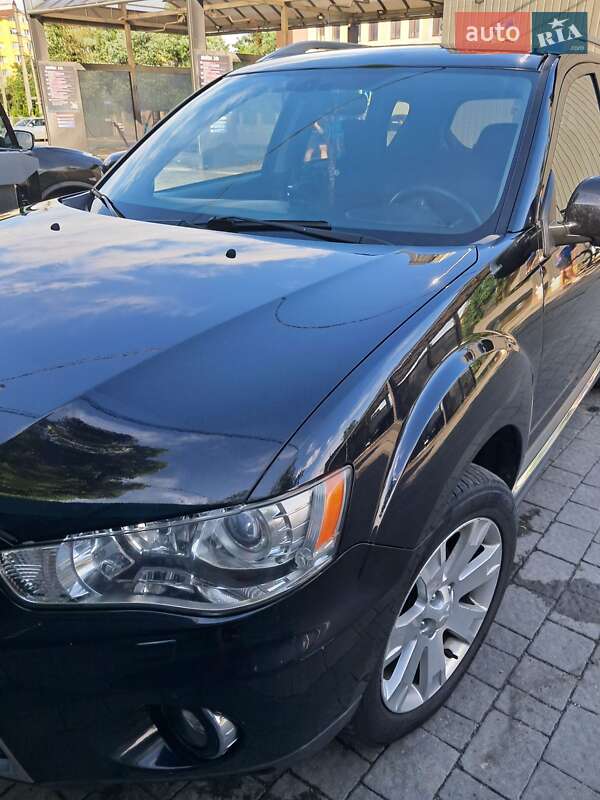 Внедорожник / Кроссовер Mitsubishi Outlander 2011 в Ивано-Франковске