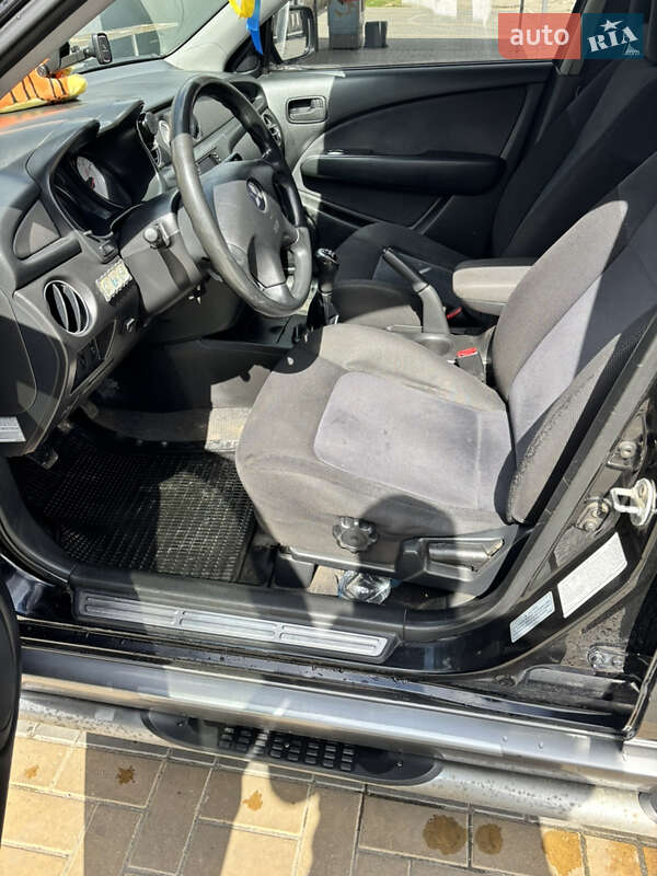 Внедорожник / Кроссовер Mitsubishi Outlander 2005 в Херсоне