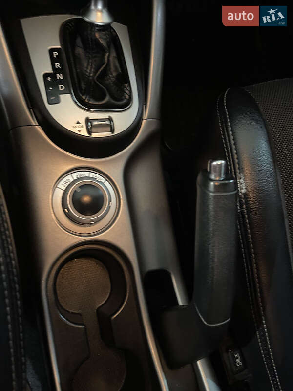 Внедорожник / Кроссовер Mitsubishi Outlander 2011 в Черновцах