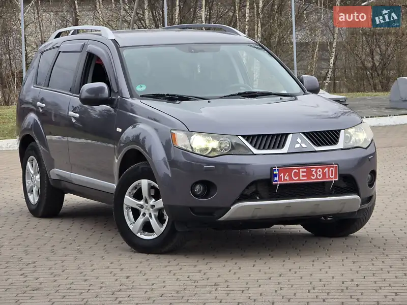Позашляховик / Кросовер Mitsubishi Outlander 2009 в 