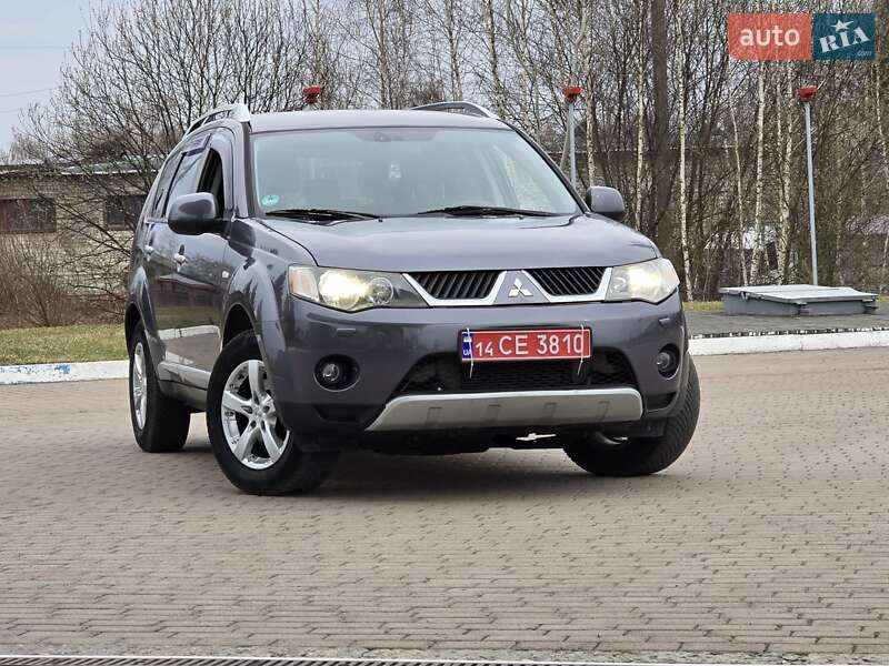 Позашляховик / Кросовер Mitsubishi Outlander 2009 в Стрию