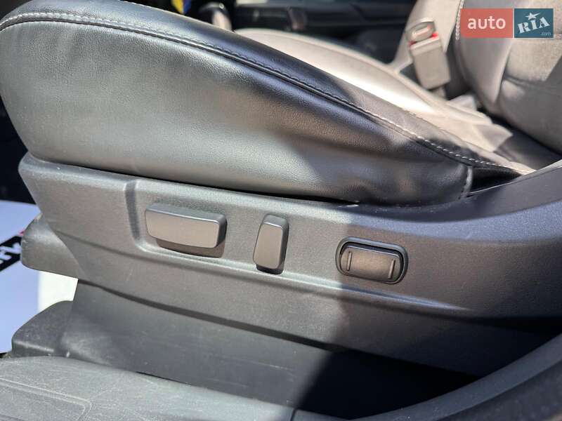 Позашляховик / Кросовер Mitsubishi Outlander 2019 в Запоріжжі