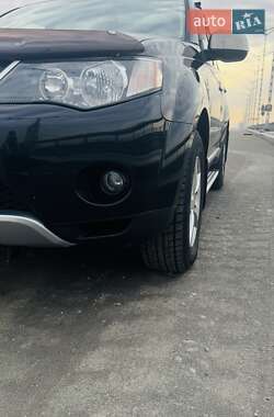 Внедорожник / Кроссовер Mitsubishi Outlander 2008 в 