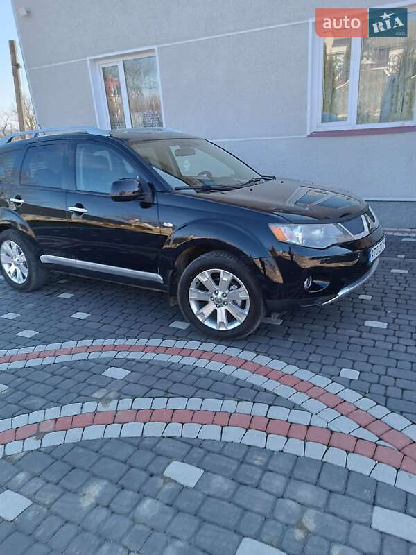 Внедорожник / Кроссовер Mitsubishi Outlander 2008 в Коломые