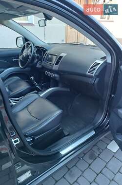 Позашляховик / Кросовер Mitsubishi Outlander 2008 в 