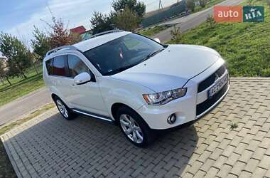 Позашляховик / Кросовер Mitsubishi Outlander 2009 в 