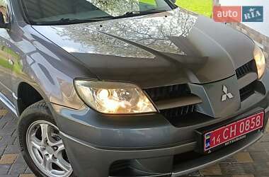 Позашляховик / Кросовер Mitsubishi Outlander 2006 в 