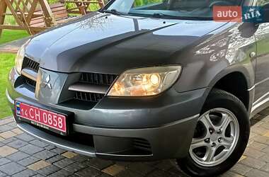 Позашляховик / Кросовер Mitsubishi Outlander 2006 в 